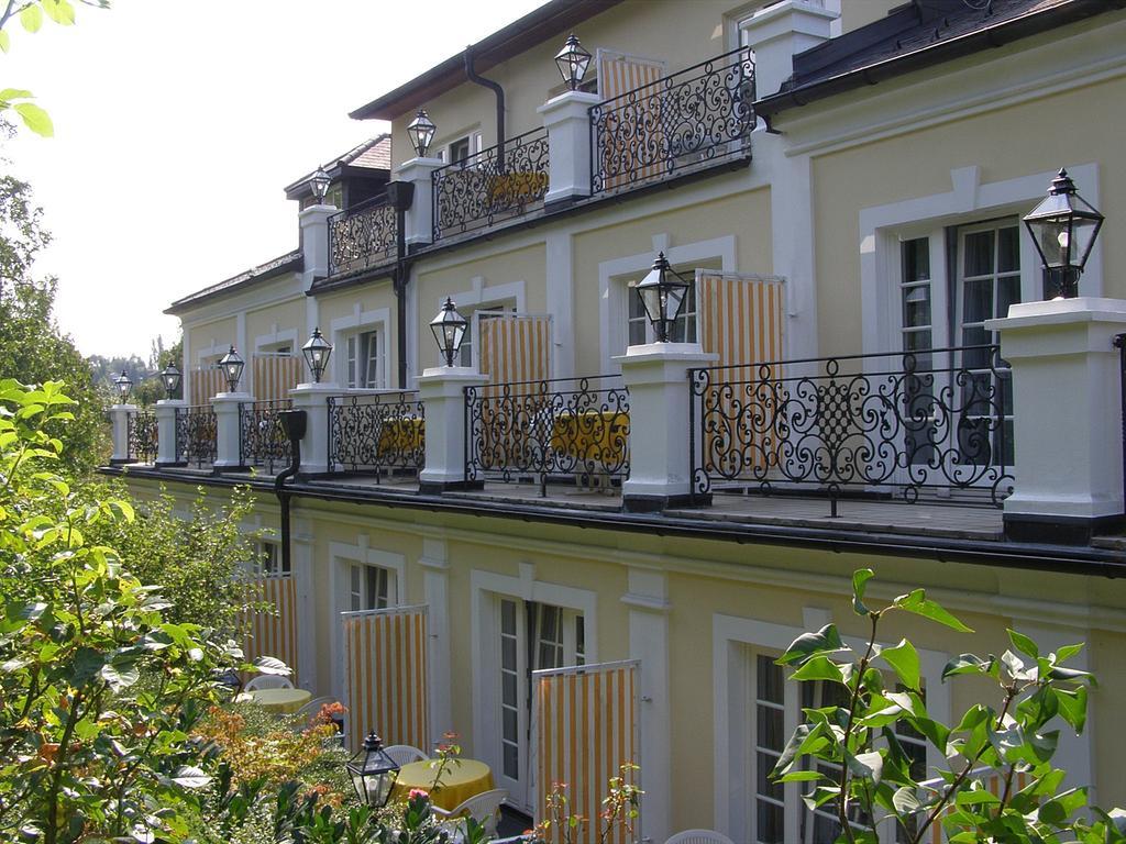 Hotel Landhaus Fuhrgassl-Huber Viena Exterior foto
